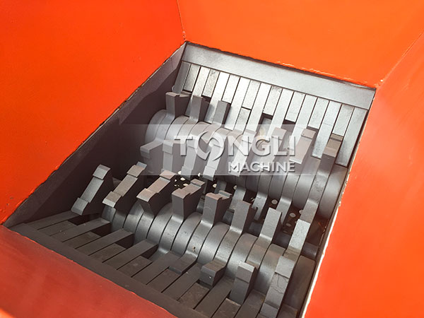 鐵屑撕碎機-2.jpg 鐵屑撕碎機-2.jpg